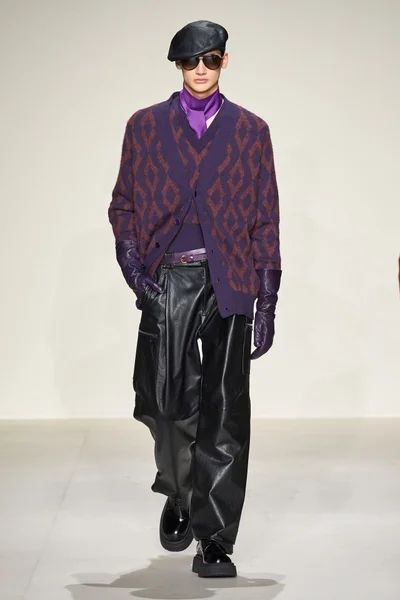 Look 54